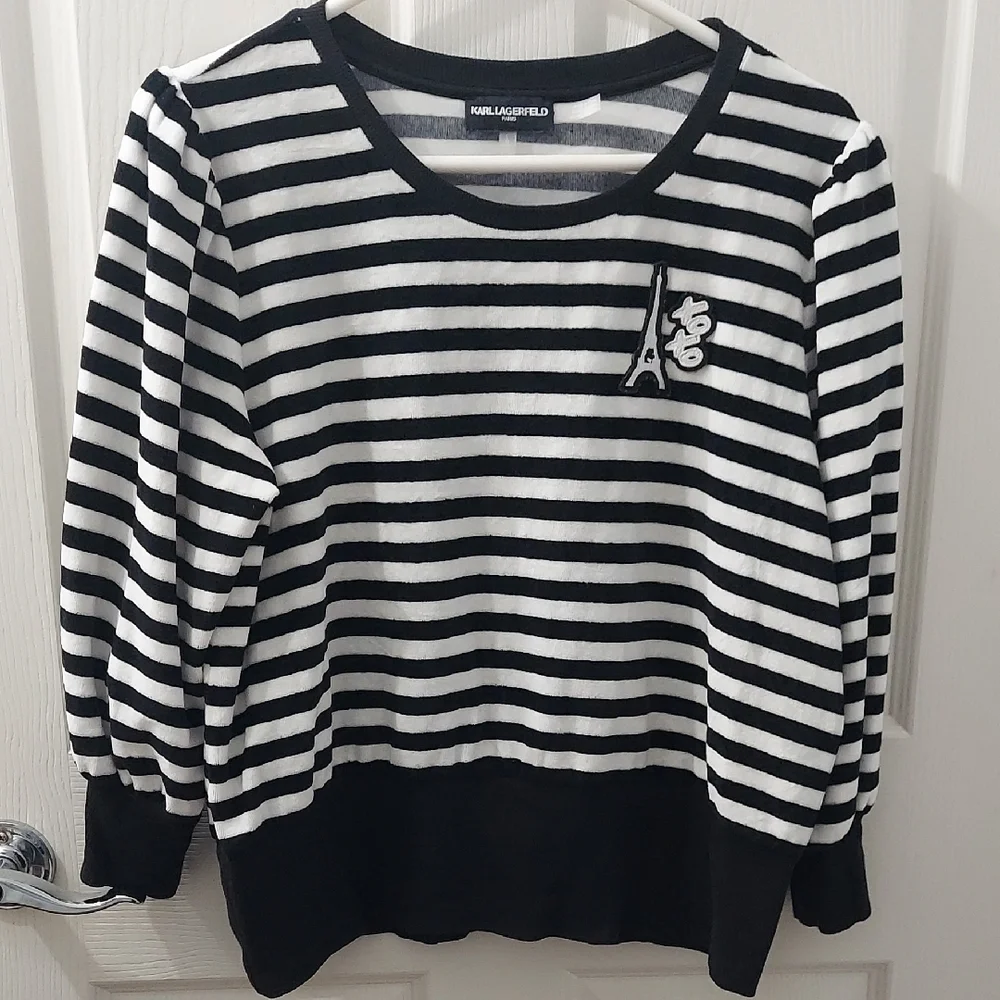 Karl Lagerfeld Womens Black and White Striped Crew Neck Sweater Soft Lar…